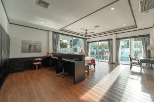 Huge 21M Pool 5-BR 1Km 2 Kamala Beach V175 Villa in Kamala