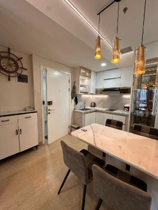 Apartemen Lexington 3Bedroom lantai 5 diatas mall Apartment in Indonesia