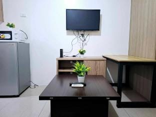 Wood Haven Seaside View Bedroom Vacation rental in Pasay