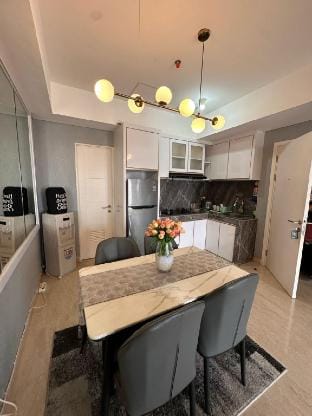 Apartemen Lexington 3Bedroom lantai 8 diatas mall Apartment in Indonesia