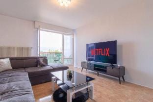 apartment hotel VIP le marbré design 60m2 Apartment in Annemasse