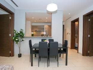 Luxury 2BR | Stunning Amenities Vacation rental in Dubai