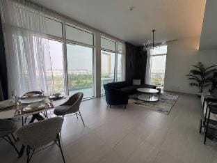 ASHRI Luxe Apt near Metro | Dubai Frame Vacation rental in Dubai