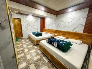 Heaven Hotel Vacation rental in Uttarakhand