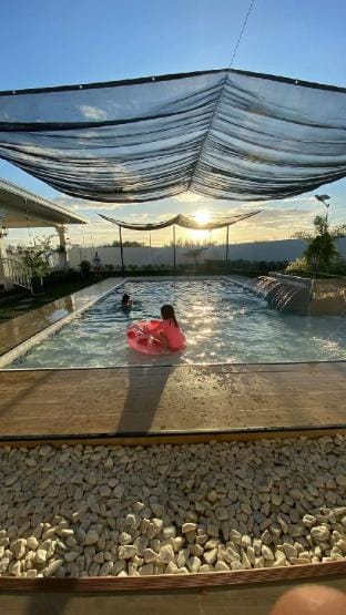 Canterbury Hill Villa in Subic