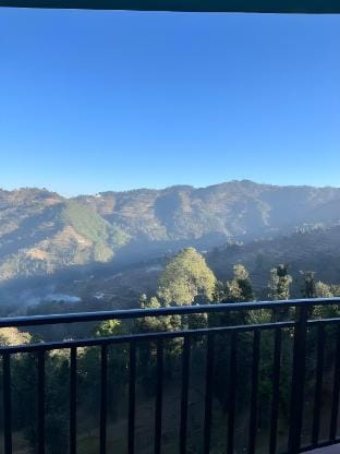 Cabin by The Woods / Mukteshwar /Family / Romantic Vacation rental in Uttarakhand