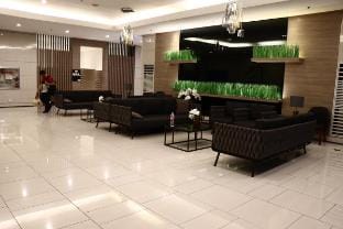 Experience a 5 star coutry club style in one click Vacation rental in Quezon City