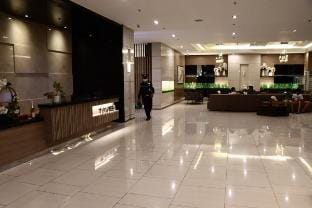 Experience a 5 star coutry club style in one click Vacation rental in Quezon City