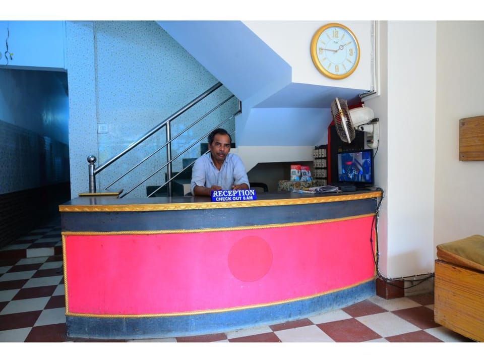 DhamStay Hotel Star Lodge Near Beach Puri Hotel in Puri