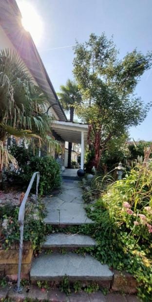 House under palm trees near St. Jakobhalle Basel Vacation rental in Basel