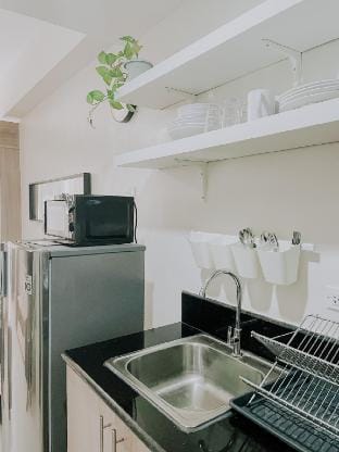 2Br Cozy Unit near Manila Airport (NAIA) Vacation rental in Muntinlupa