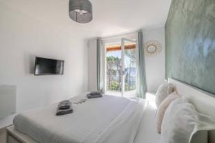 Cozy renovated apartment - 1BR/4p - Hyper Center Apartment in Antibes