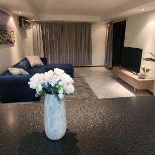 Modern Sandton City Apartment Vacation rental in Sandton