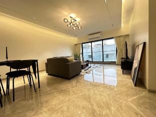 Plush Haus Juhu - Luxury 2 BHK Apartment  Apartment in Mumbai