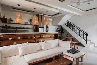 3 bd Villa Big Garden Private Pool + Pandan Views Villa in North Kuta
