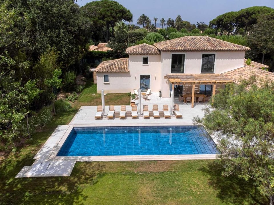 Luxurious Villa facing the Baie des Canebiers Villa in Saint-Tropez