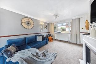 Comfortable 3-Bed Home with Double Parking | Book! Vacation rental in Gravesend