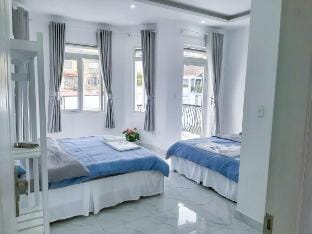 Double Room with Balcony Vacation rental in Dalat