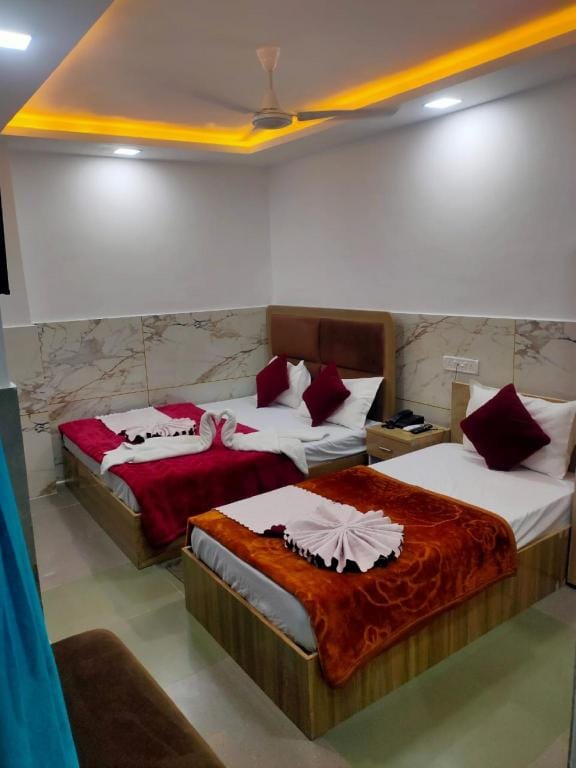 Goroomgo Banaras paradise Varanasi Hotel in Varanasi