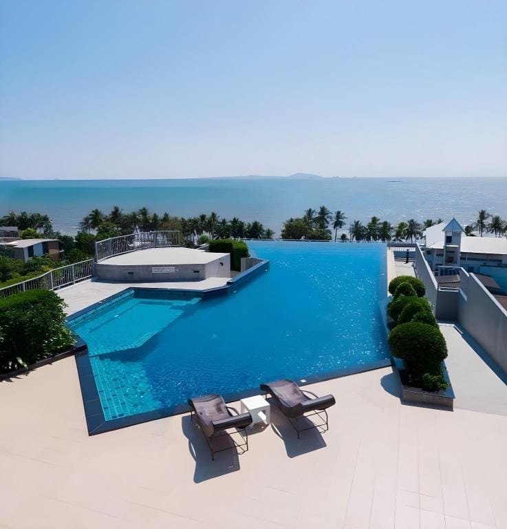 Easy Easy8 @ the patio Apartment in Chon Buri Changwat