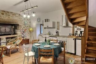 Charming cottage♥️⚓ "le Moulin" favorite assured Vacation rental in Saint-Pabu