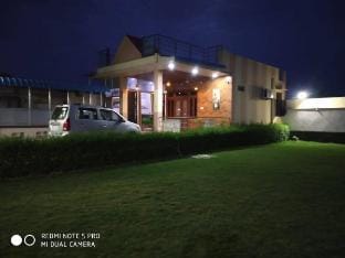 Chouhan palace Affordable stays with pool in Ajmer Vacation rental in Rajasthan