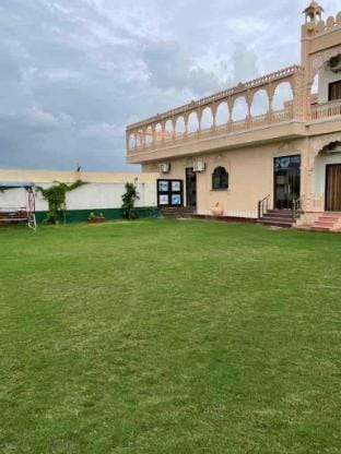 Chouhan palace Affordable stays with pool in Ajmer Vacation rental in Rajasthan