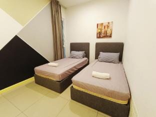 Shore 3BR 6-9 Pax - TVBox/WIFI/Garden View Vacation rental in Malacca