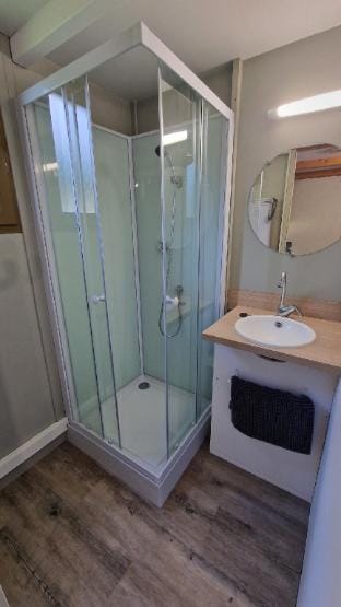 Lodges Vacation rental in Bourgogne-Franche-Comté