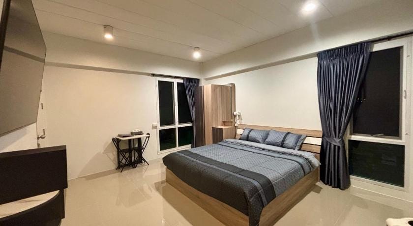 โรงพักบางละมาด by ModiCoff Café Inn in Bangkok
