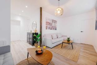 GT-49-ROCHECHOUART-II Apartment in Paris