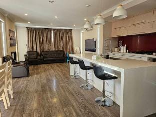 Spacious & Stylish Retreat Vacation rental in Auckland Region