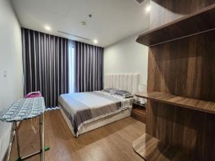 Căn Hộ 3 Phòng Ngủ View Hồ Tại The matrixone Apartment in Laos