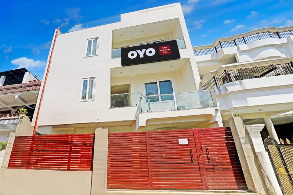 HOTEL O COURTYARD VILLLA Hotel in Uttar Pradesh