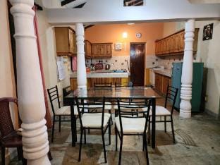 Marakolliya Stay 2BR Residential Holiday Bungalow Vacation rental in Southern Province