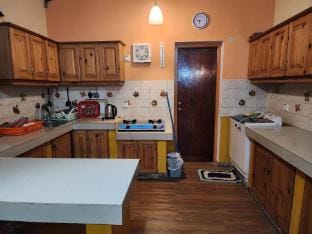 Marakolliya Stay 2BR Residential Holiday Bungalow Vacation rental in Southern Province