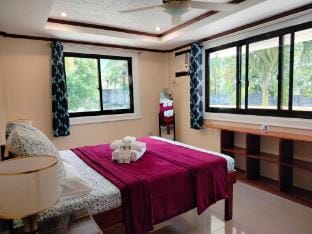GH12 pax 4 units Vacation rental in Northern Mindanao