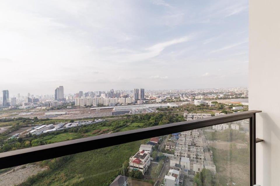 loft 泳池公寓 三房二卫 免费WiFi Apartment in Bangkok