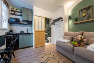 Peaceful studio - 2P - Faubourg-Montmartre Apartment in Paris