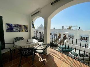 Luxury Townhouse Sea Views 10 Min from Puerto Bans Vacation rental in Marbella