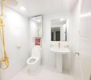 [Hongdae] Grand suite(2Rooms & 2Bathrooms) #D Villa in Seoul