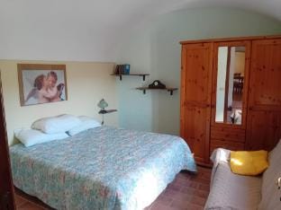 Charming Mountain Retreat in Pacentro, Italy Vacation rental in Molise, Italy