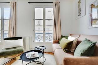 Perfect location - Gare de Lyon / Bastille Apartment in Paris