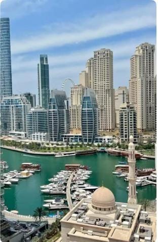 A Slice of Paradise with Marina Views Apartment in Dubai