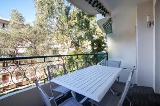 Beautiful, cosy, quiet flat with terrace - Cannes Apartment in Cannes