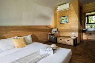 Bungalow 2 - Interconnection Ba Vì Vacation rental in Laos