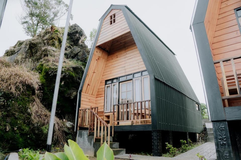 Sikunir Pondok Cabin By Travelink Hostel in Indonesia