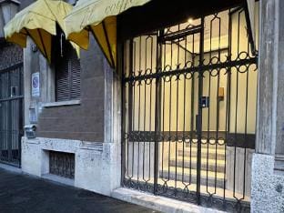Mercadante Suite Central City Apartment in Milan