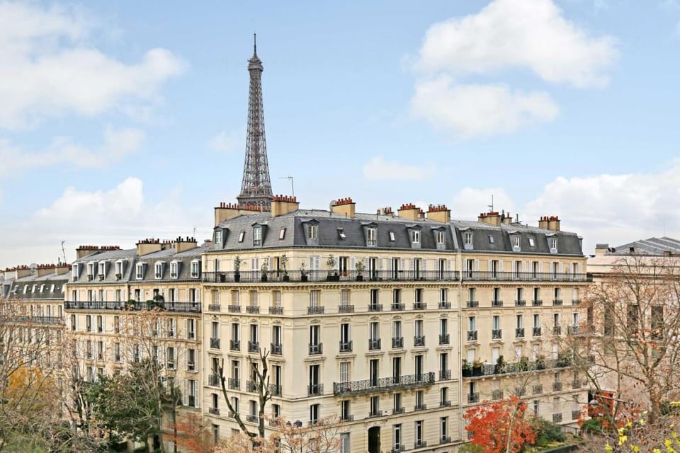 Spacious apartment - 3BR/8P - Eiffel Tower Apartment in Paris