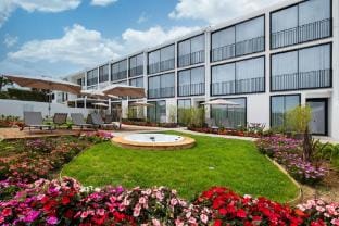 Monaco Suites & Garden Apartment in Ponta Delgada